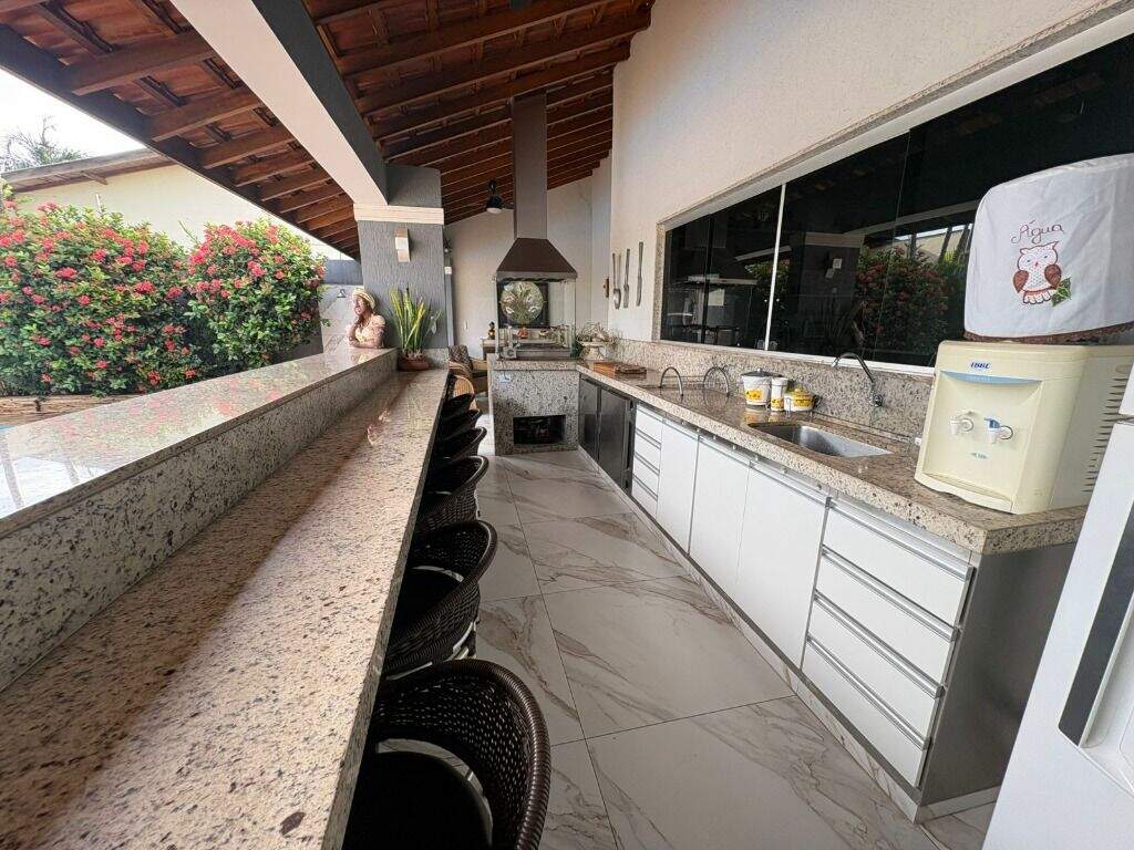 Casa à venda no Santos Dumont: 