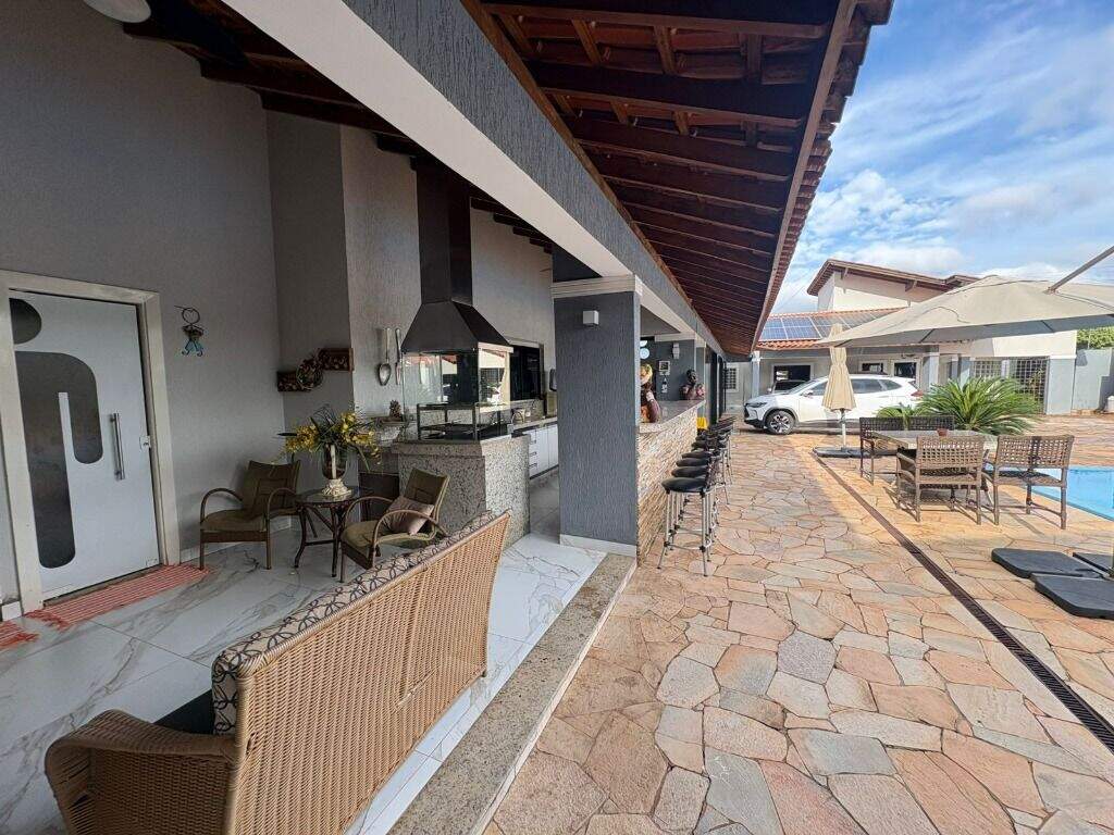 Casa à venda no Santos Dumont: 