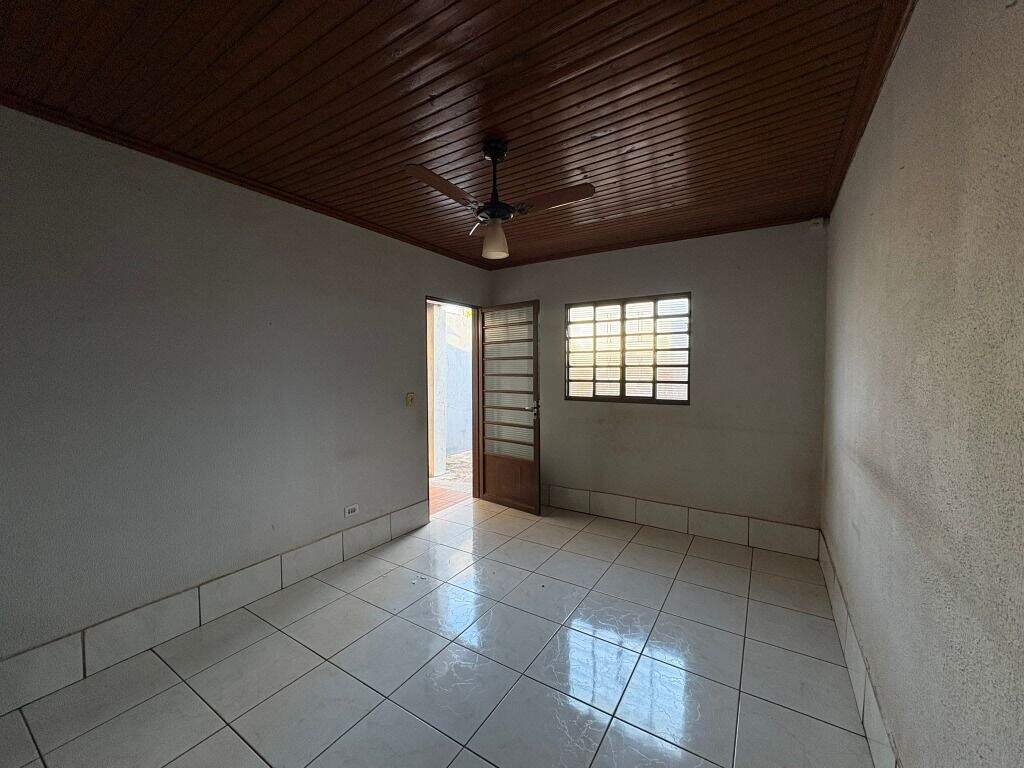 Casa à venda no Jardim Santa Lourdes: 