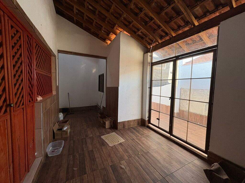 Casa à venda no Jardim Santa Lourdes: 