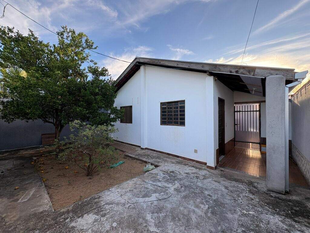Casa à venda no Jardim Santa Lourdes: 