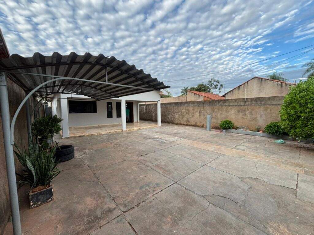 Casa para aluguel no Jardim Alvorada: 