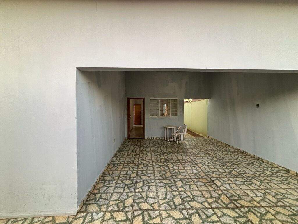 Casa para aluguel no Jardim Flamboyant: 