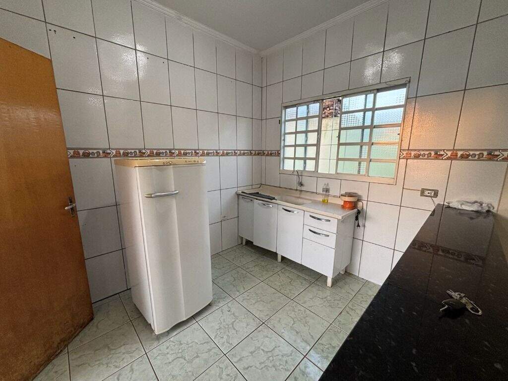 Casa para aluguel no Jardim Flamboyant: 
