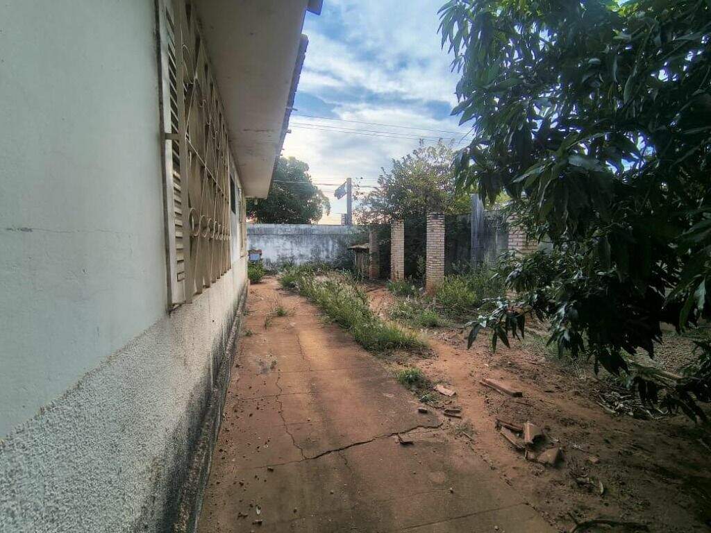 Casa para aluguel no Centro: 