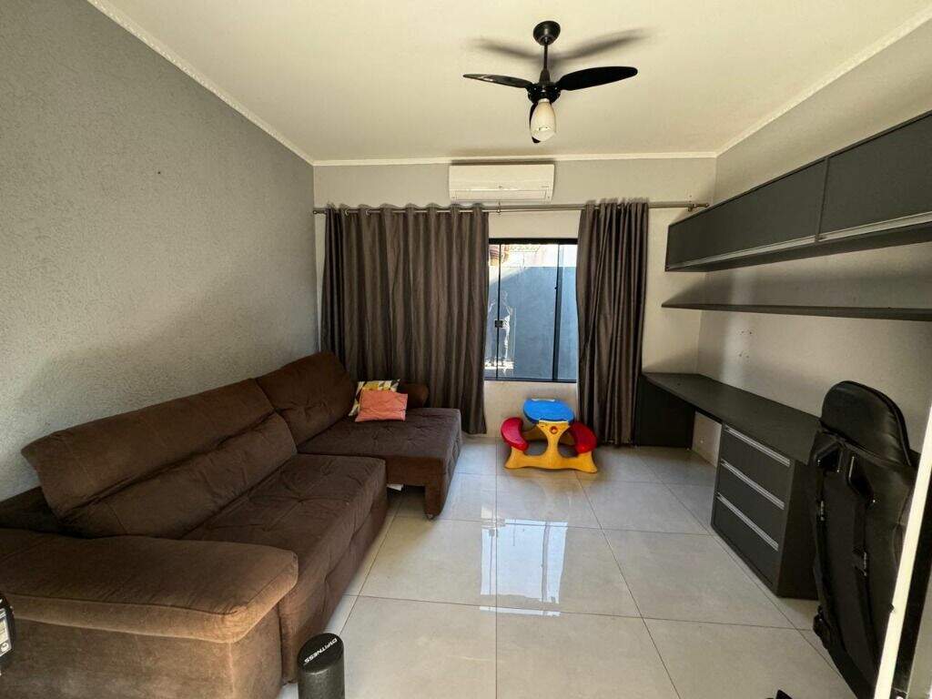 Casa para aluguel no Jardim Alvorada: 