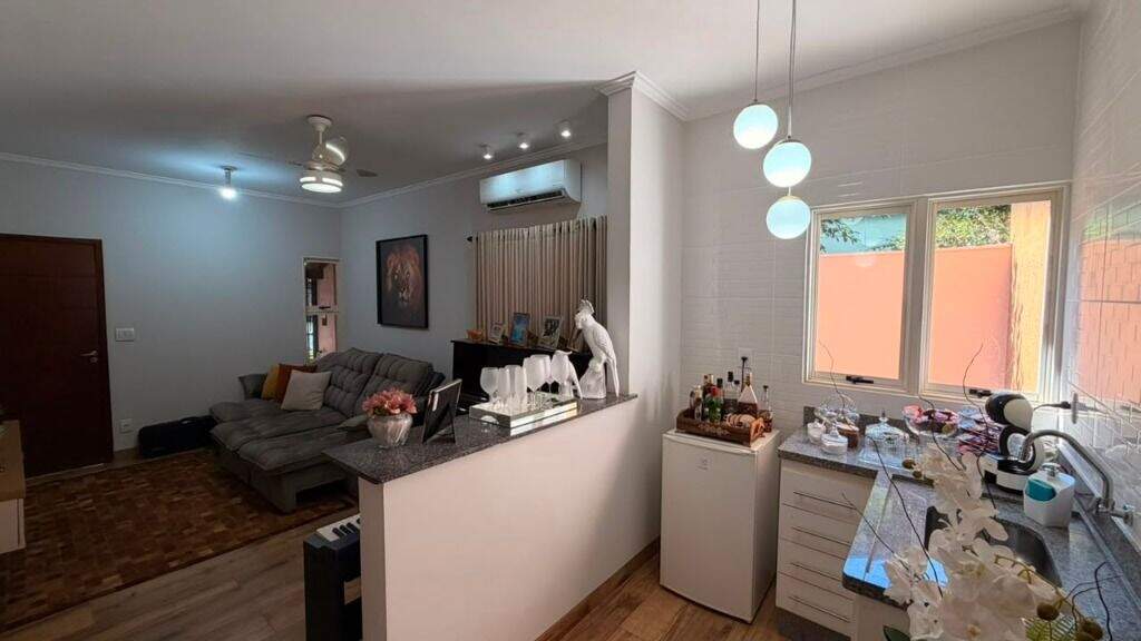 Casa à venda no Ipê: 