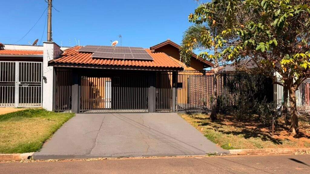 Casa à venda no Ipê: 