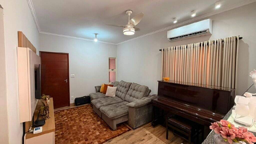 Casa à venda no Ipê: 