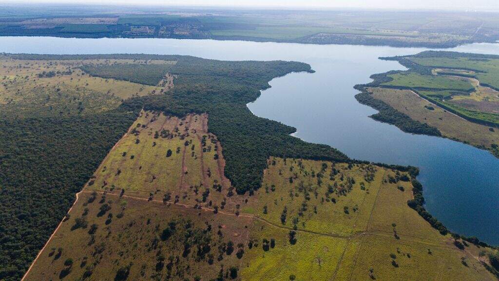 Fazenda à venda no Sucuriú: 