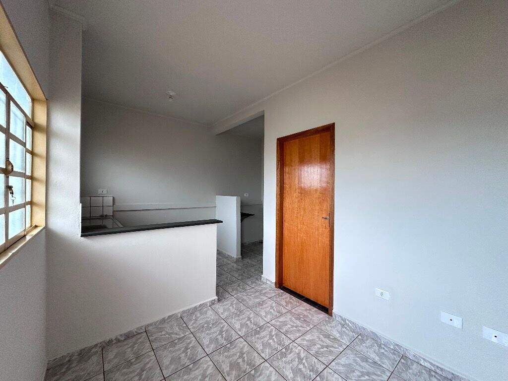 Kitnet à venda no Jardim Santa Júlia: 