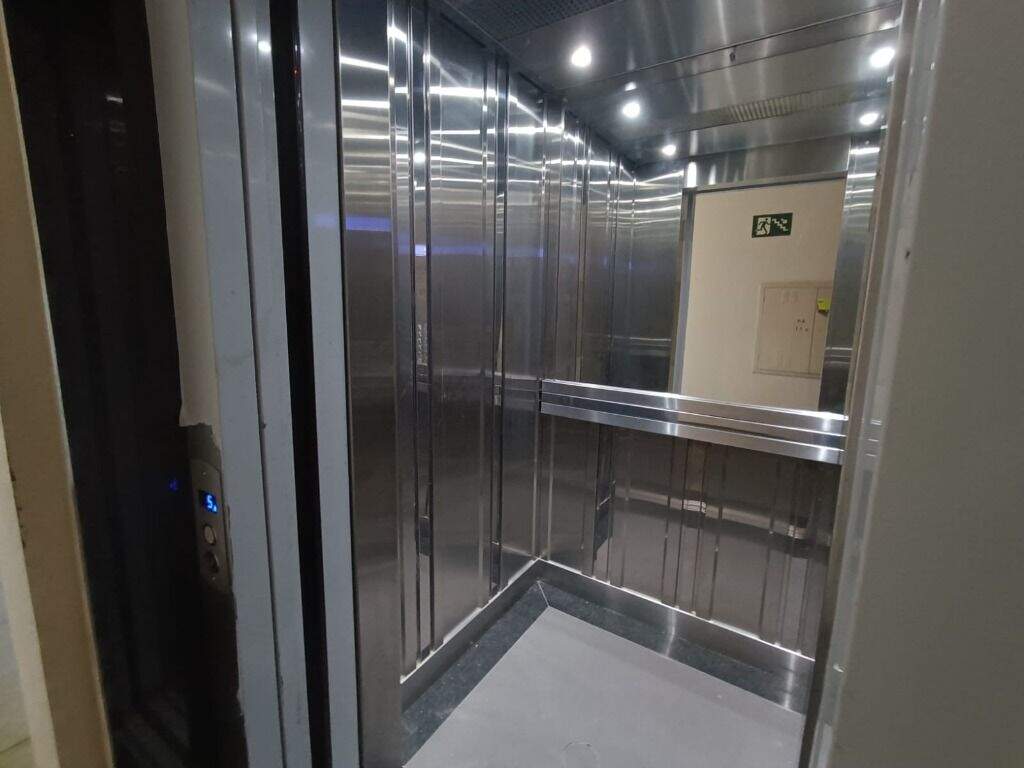 Sala para aluguel no Centro: 