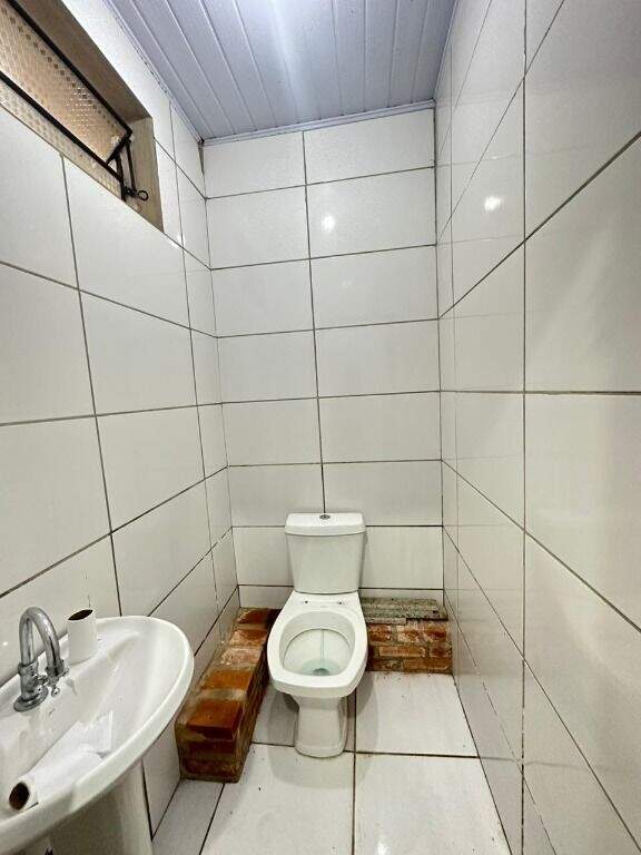 Sala para aluguel no Centro: 