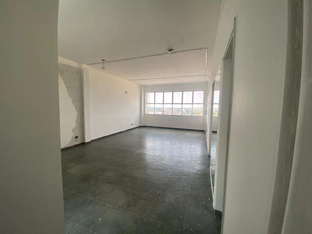 Sala à venda no Centro: 