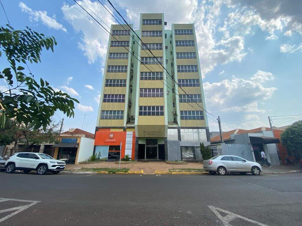Sala à venda no Centro: 