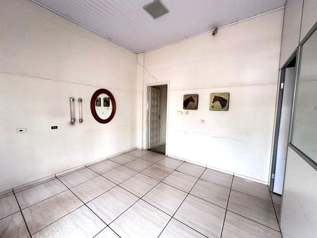 Sala para aluguel no Centro: 