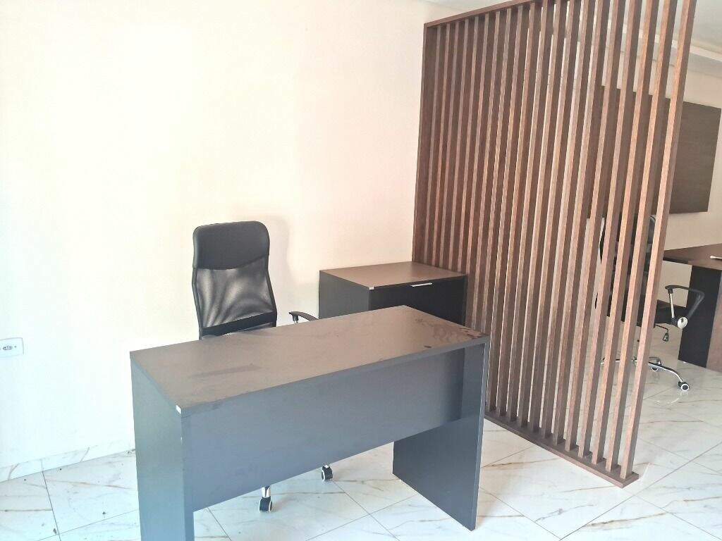 Sala para aluguel no Centro: 