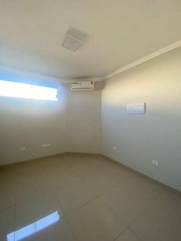 Sala para aluguel no Centro: 