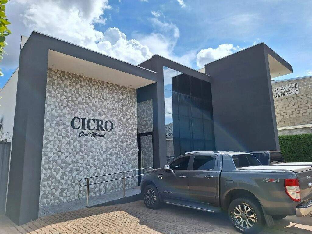 Sala para aluguel no Centro: 