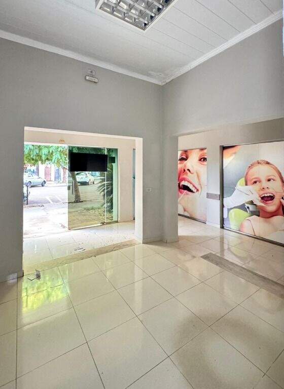 Sala para aluguel no Centro: 