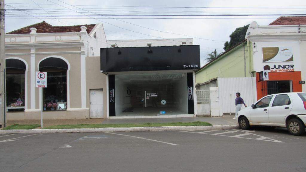 Salão à venda no Centro: 
