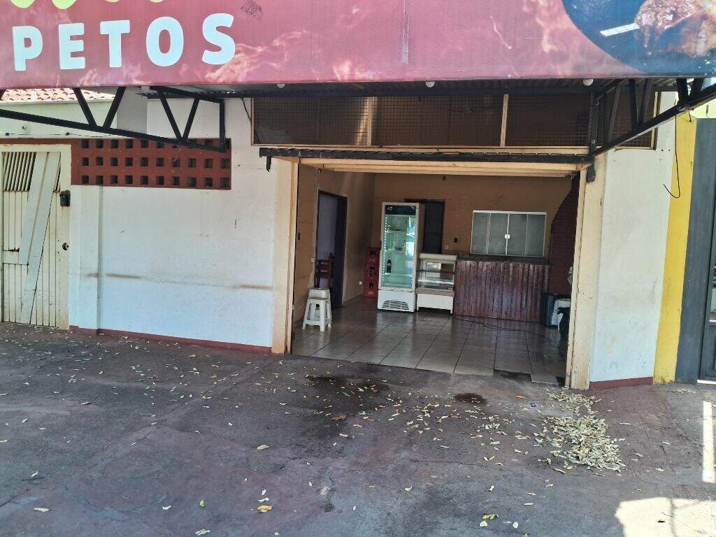Salão para aluguel no Jardim Cangalha: 