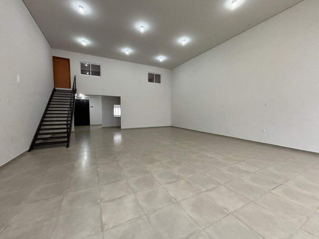 Salão para aluguel no Jardim Novo Aeroporto: 