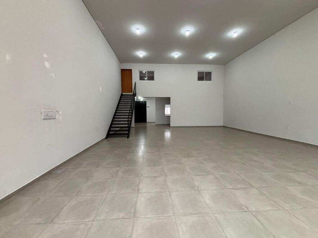 Salão para aluguel no Jardim Novo Aeroporto: 