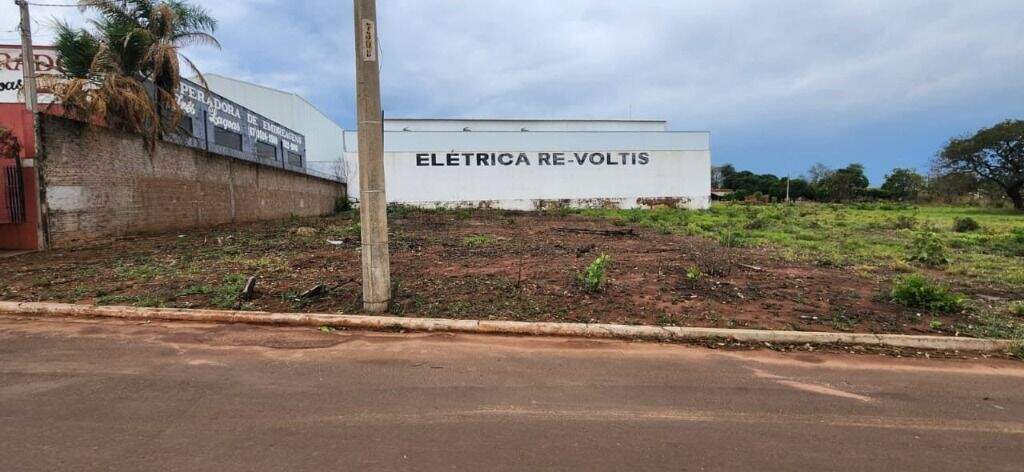Terreno à venda no Centro: 
