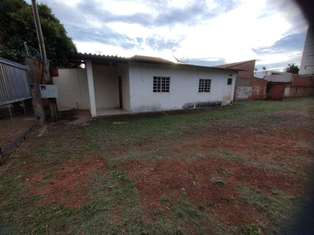 Terreno para aluguel no Centro: 