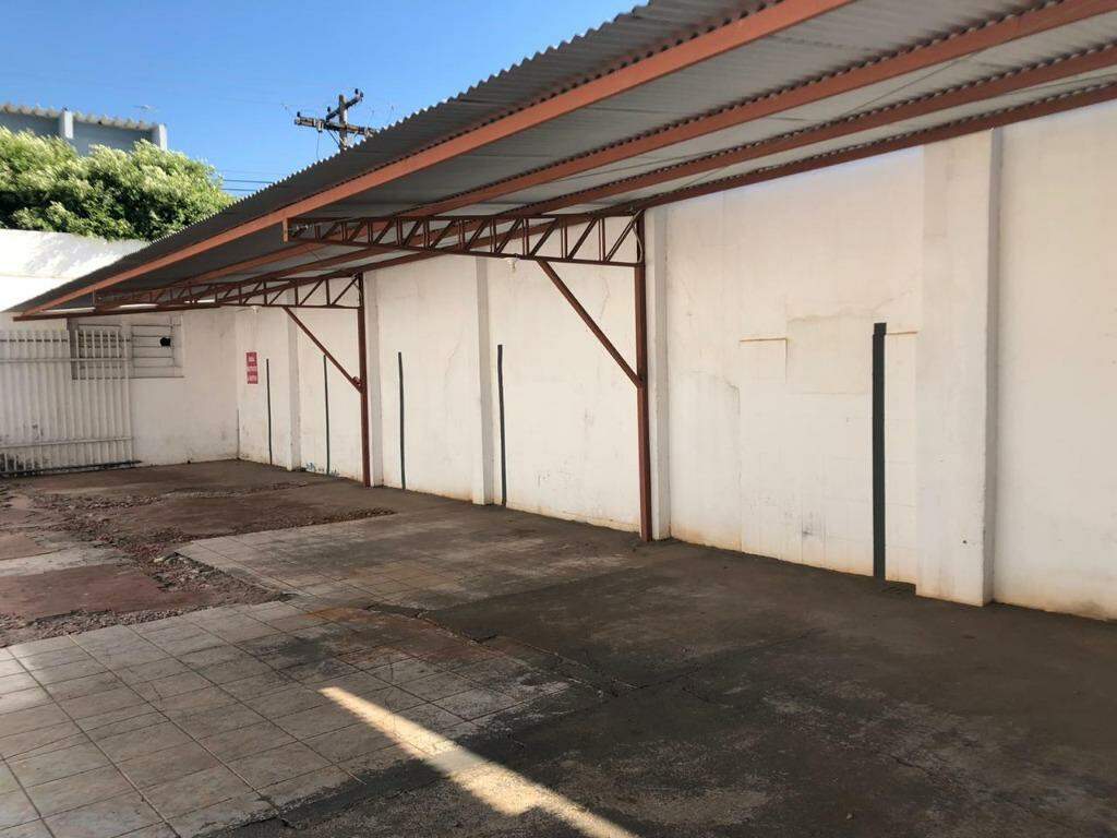 Terreno para aluguel no Centro: 