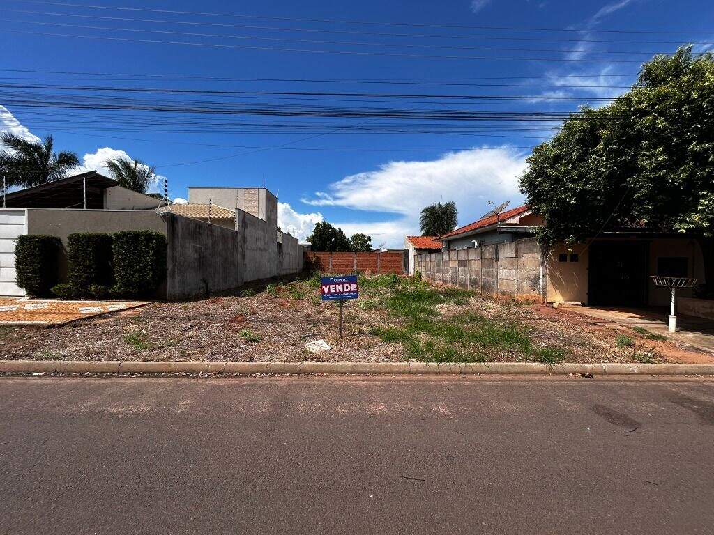 Terreno à venda no Jardim Paranapunga: 