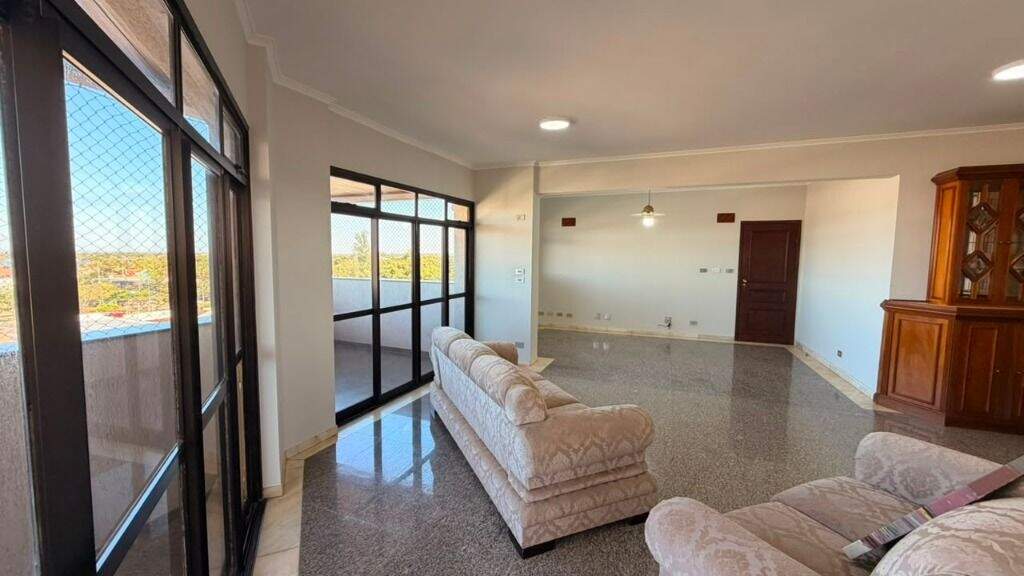 Apartamento para aluguel no Centro: 