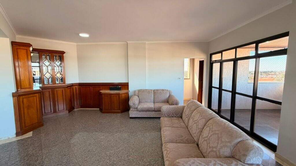 Apartamento para aluguel no Centro: 