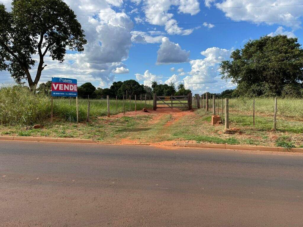 Área à venda no Santa Luzia: 
