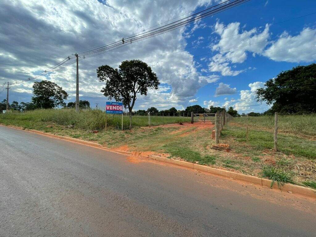 Área à venda no Santa Luzia: 