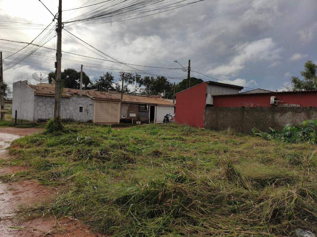 Terreno à venda no Vila dos Ferroviários: 