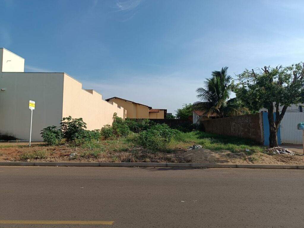 Terreno à venda no Jardim Angélica: 