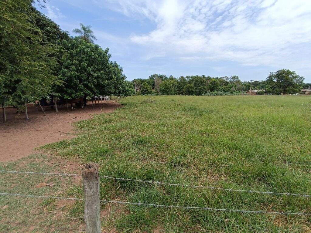 Área à venda no Vila Popular: 