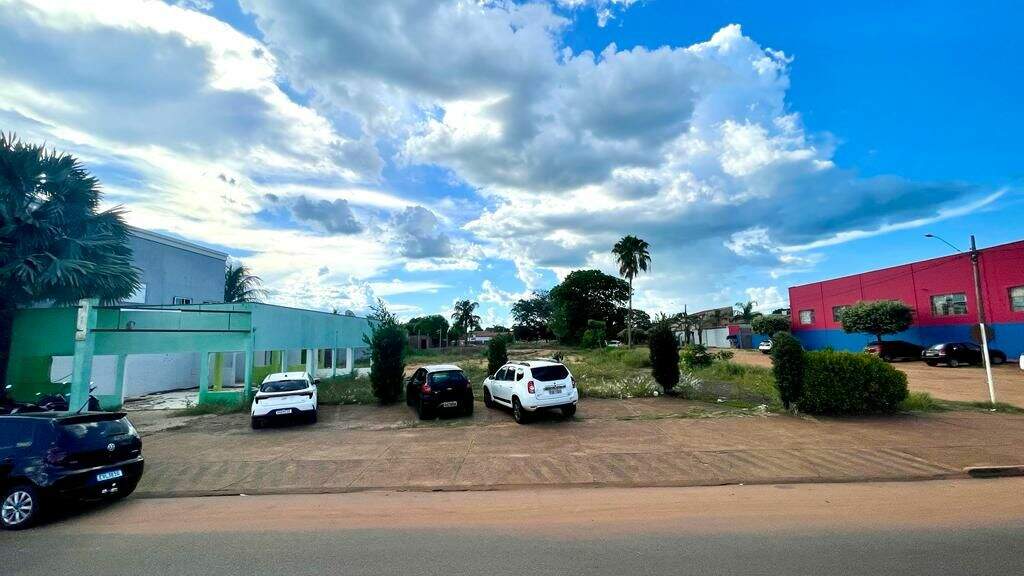 Terreno para aluguel no Santos Dumont: 
