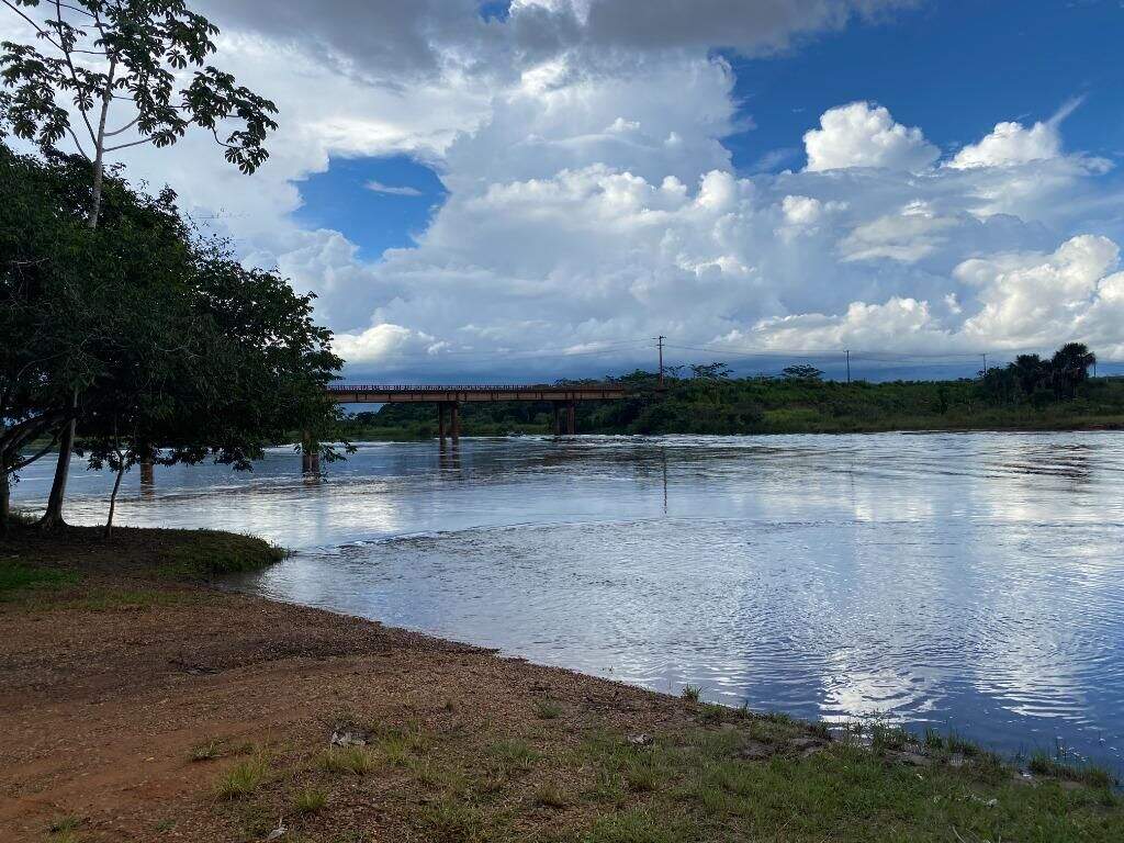 Terreno à venda no Condomínio Beleza do Rio Verde: 