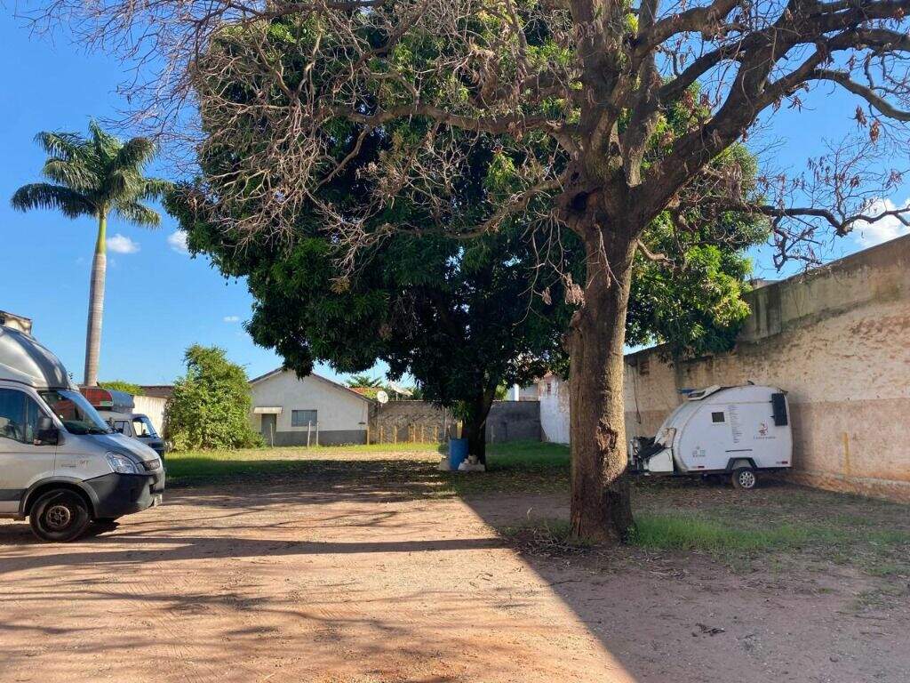Terreno para aluguel no Centro: 