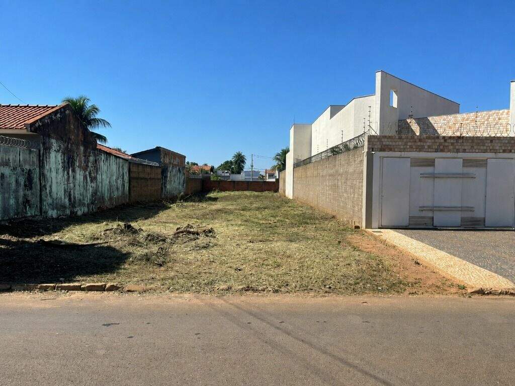 Terreno à venda no Santos Dumont: 
