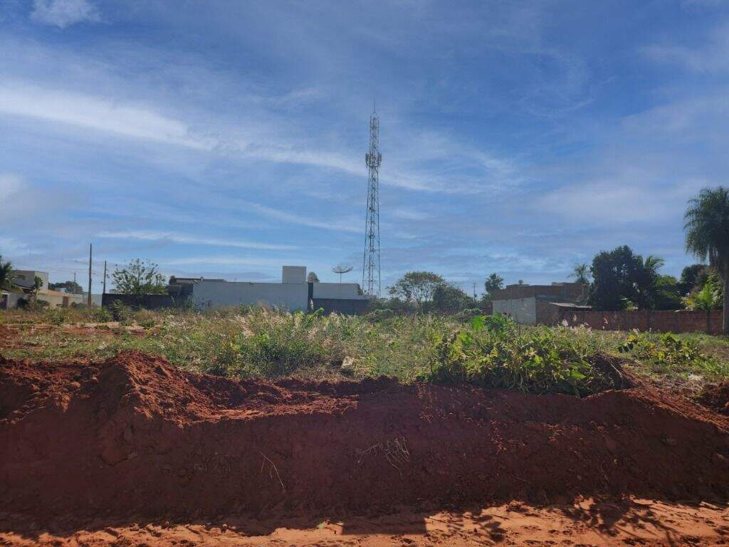 Terreno à venda no Jardim Alvorada: 