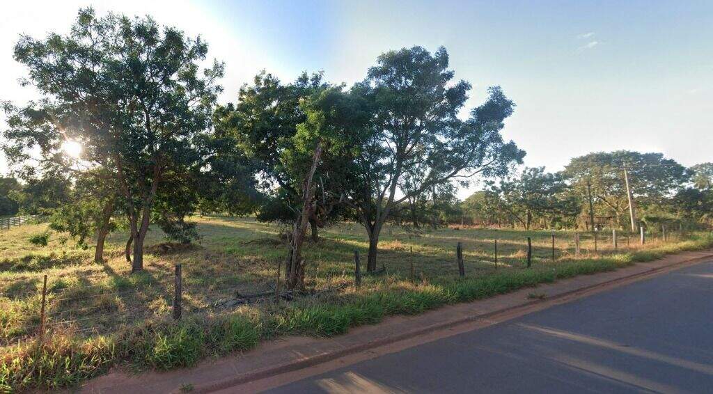 Área à venda no Alto da Boa Vista: 