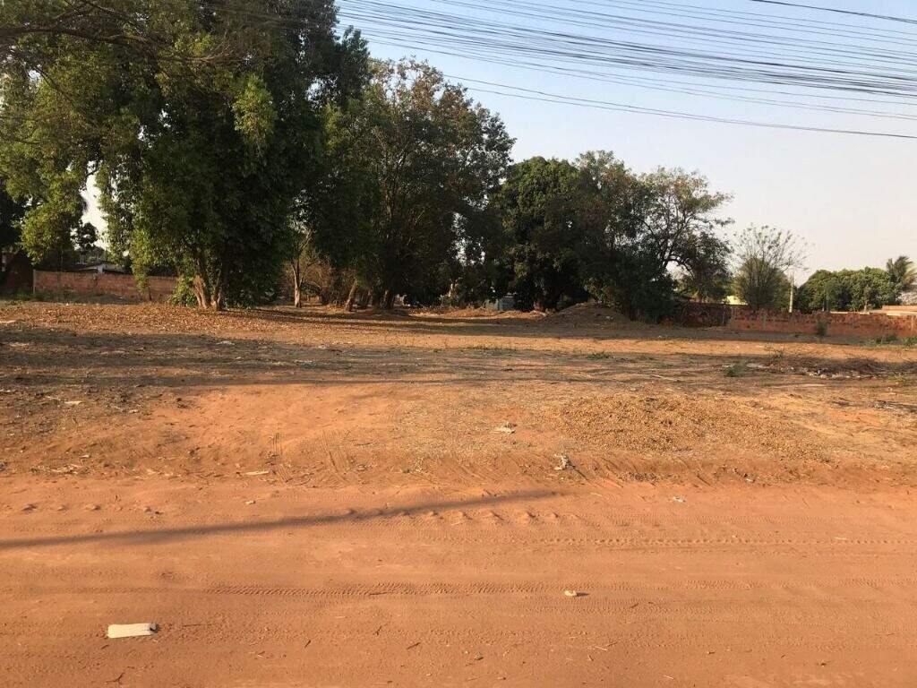 Terreno à venda no Vila Haro: 