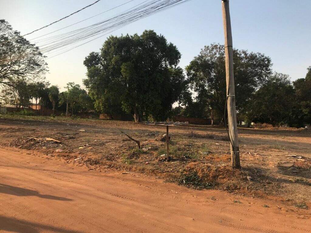 Terreno à venda no Vila Haro: 