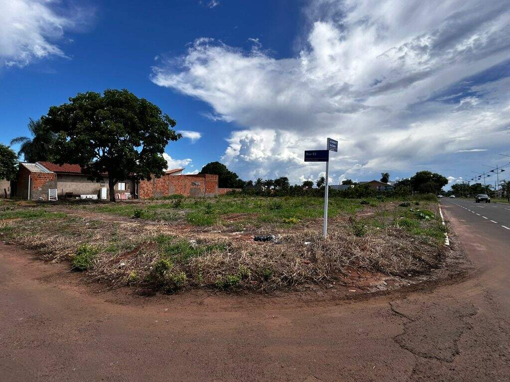 Terreno à venda no Jardim Paranapunga: 
