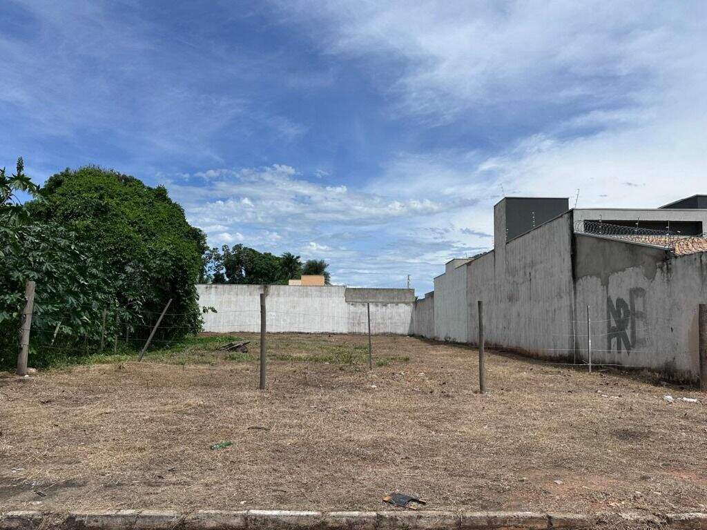 Terreno à venda no Interlagos: 