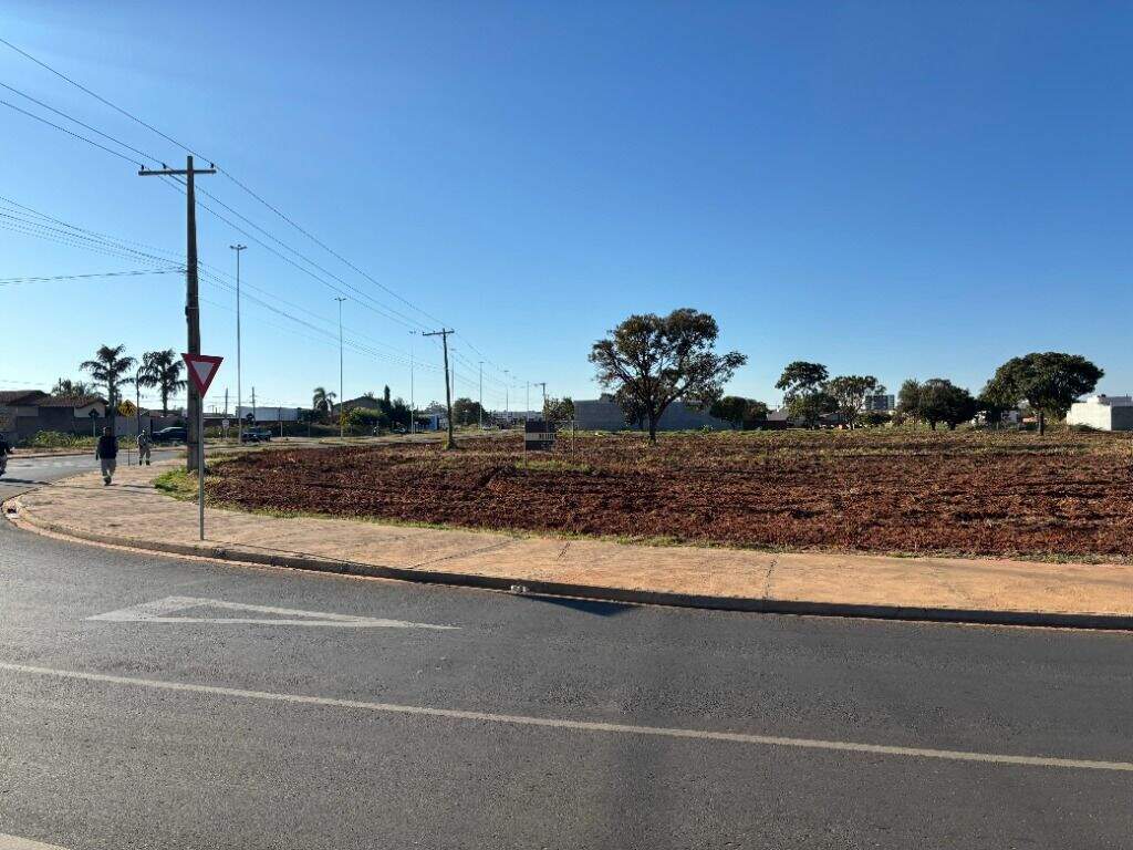 Terreno para aluguel no Jardim Alvorada: 